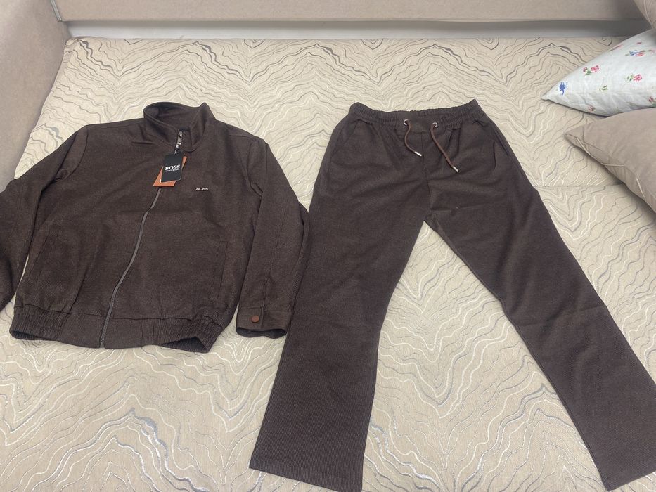 Спортивныи кастюм