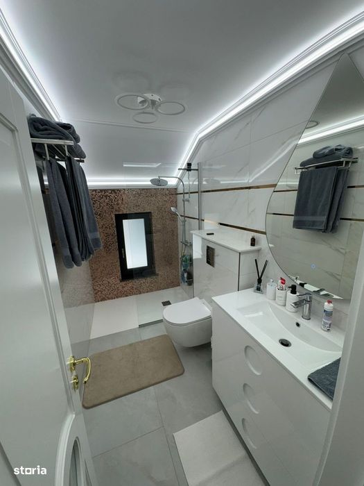 Casa cu etaj, finisaje premium, zona Bucovina