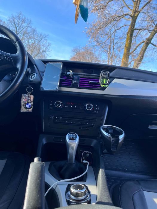Vând  BMW X1 2012 X-DRIVE