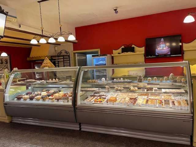 Vitrina Frig cofetarie 2 BUC ; Vitrina inghetata BOCCHINI - 1 buc