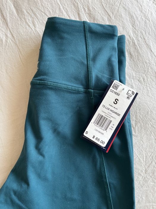 Леггинсы Reebok. С этикеткой