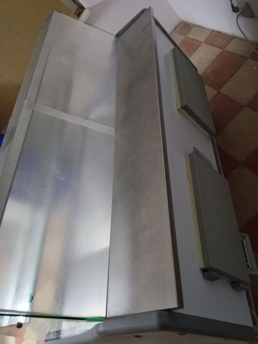 Холодильник ветрина