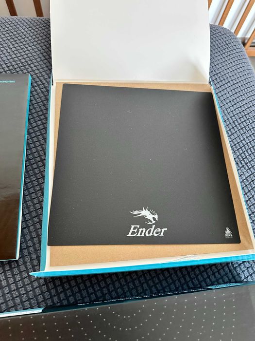 Creality Ender 3 3D printer + 3 role filament + upgrade-uri