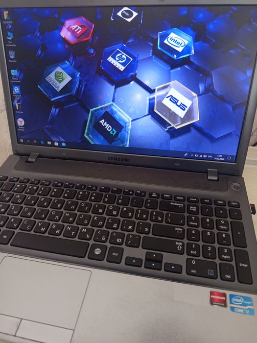 Продаеться ноутбук Самсунг