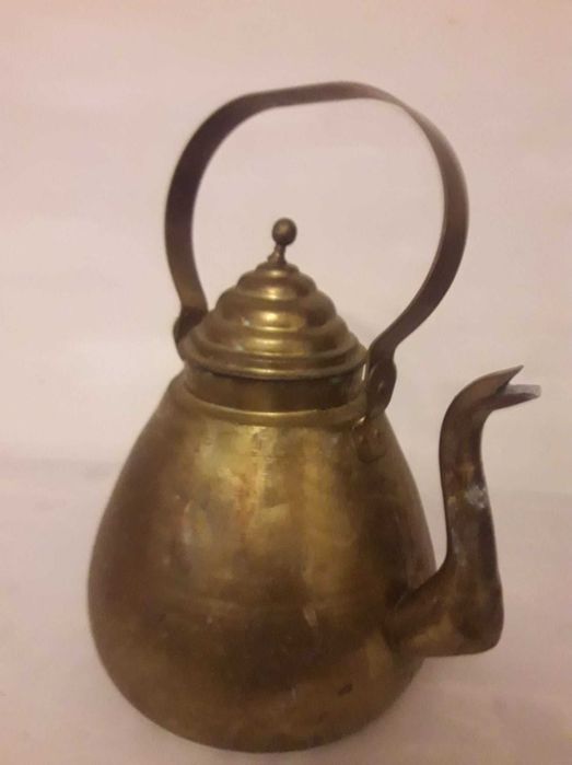 Ceainic cu capac din alama