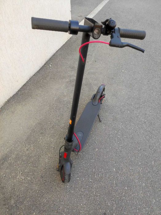 Trotineta electrica Xiaomi Mi Pro 2, imbunatatita, cauciucuri pline, revizie,desfacuta, curatata, gresata,cosmetizata, 2167KMparcursi, autonomie 27 KM