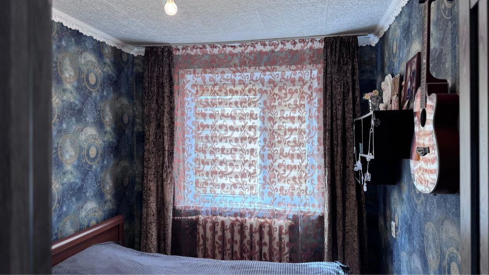 Продам четырехкомнатую квартиру