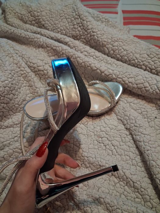 Токчета  обувани веднъж