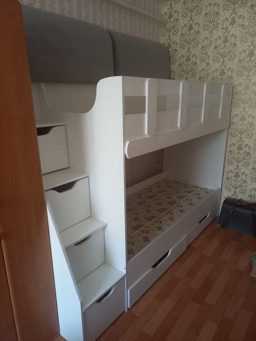 Двухяросный лет кроват