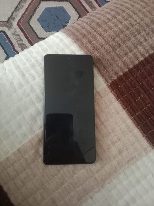 Продам POCO X5 PRO