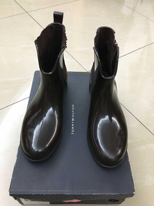 Cizme  Tommy Hilfiger+geaca