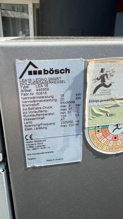 Vând centrale pe lemn Fröling