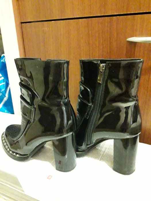 Продам ботильоны