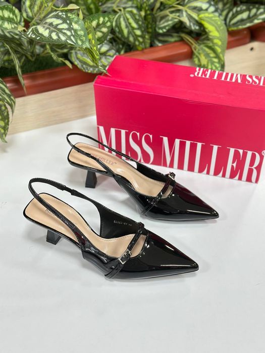 Basanojka Miss Miller