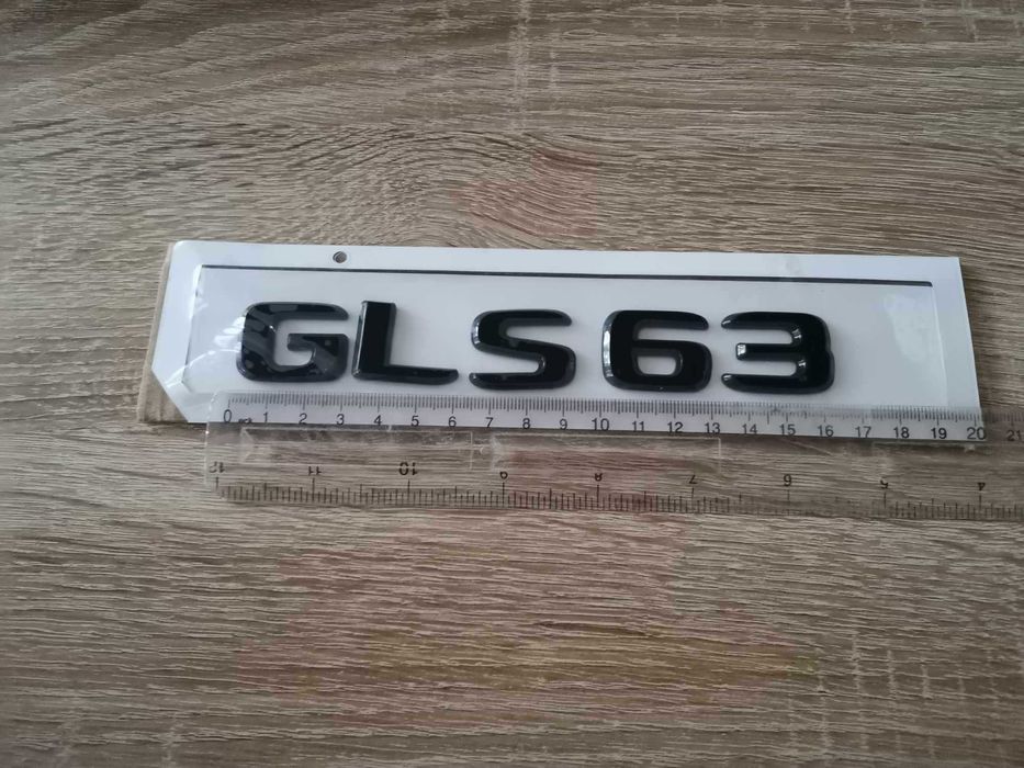 черен надпис Mercedes Benz GLS 63