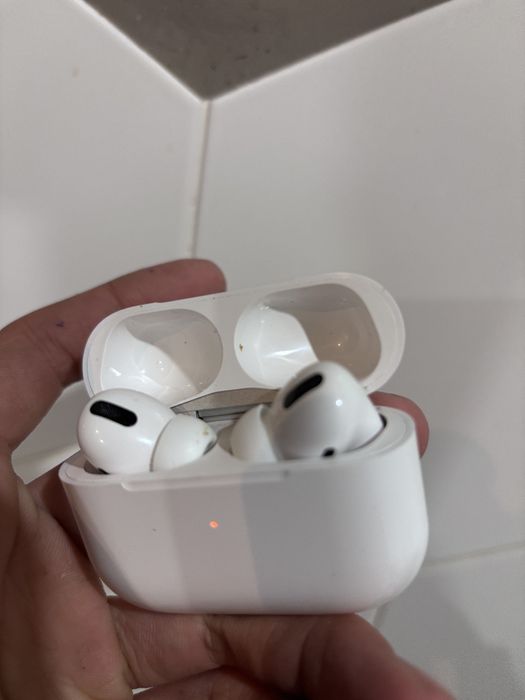 Продам наушники Аирподс про