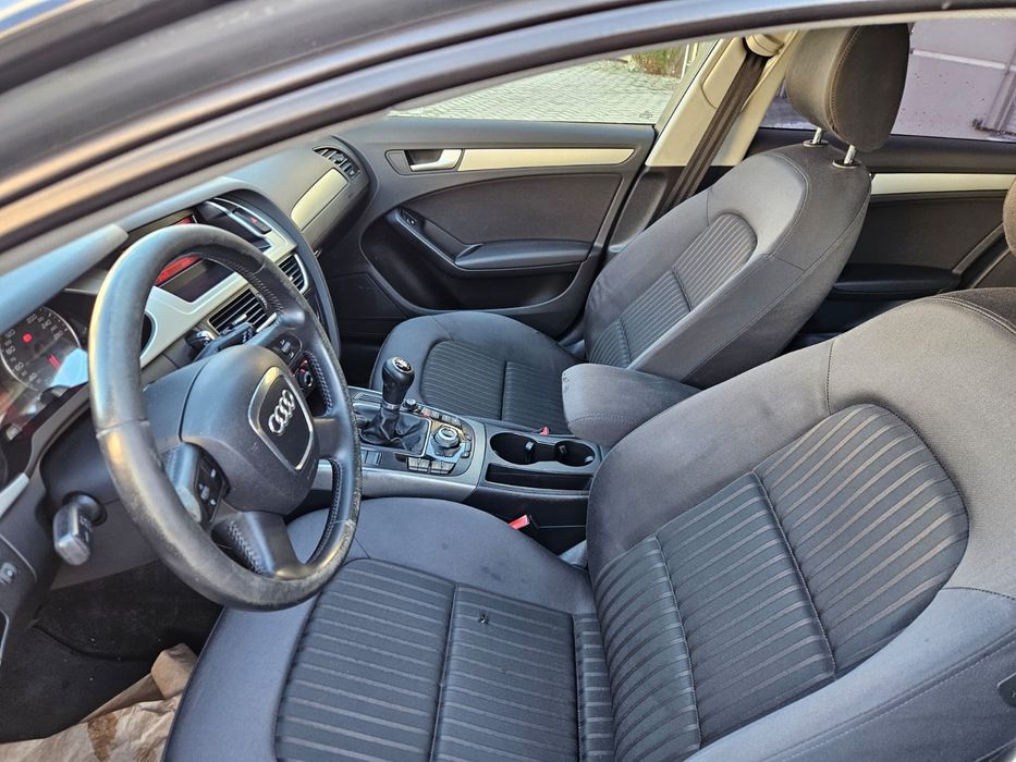 Audi A4 B8 an 2008 motor 2.0 tdi 140 cp cutie viteze manuala