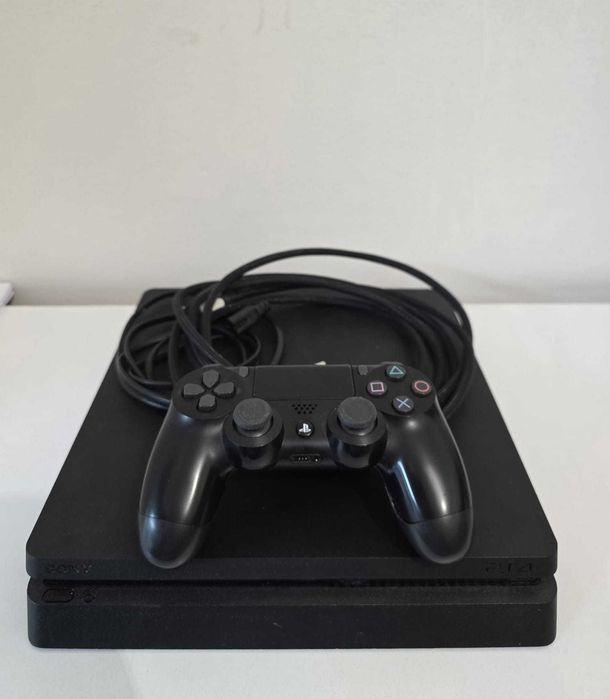 PlayStation (PS4) 4 Slim 500GB Black Bmg Amanet 103052