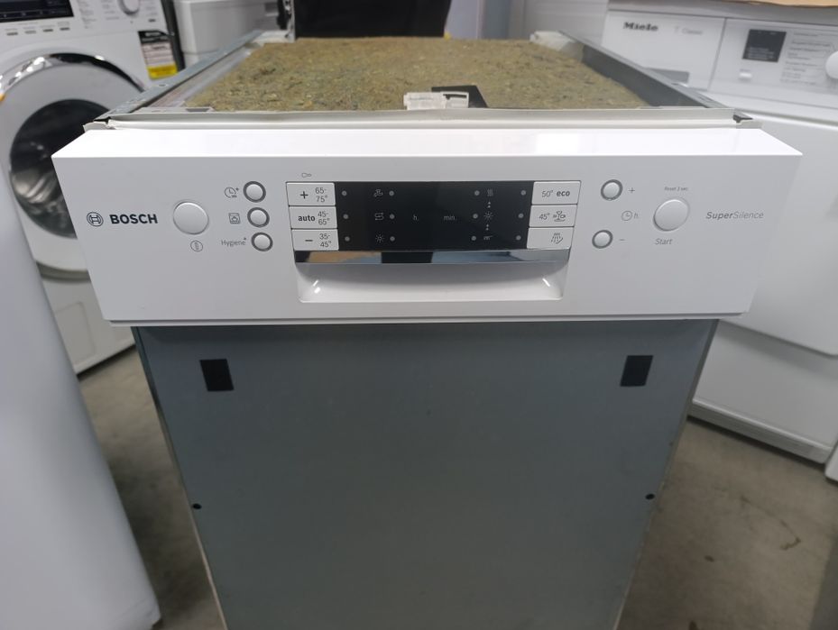 Съдомиялна машина за Вграждане BOSCH