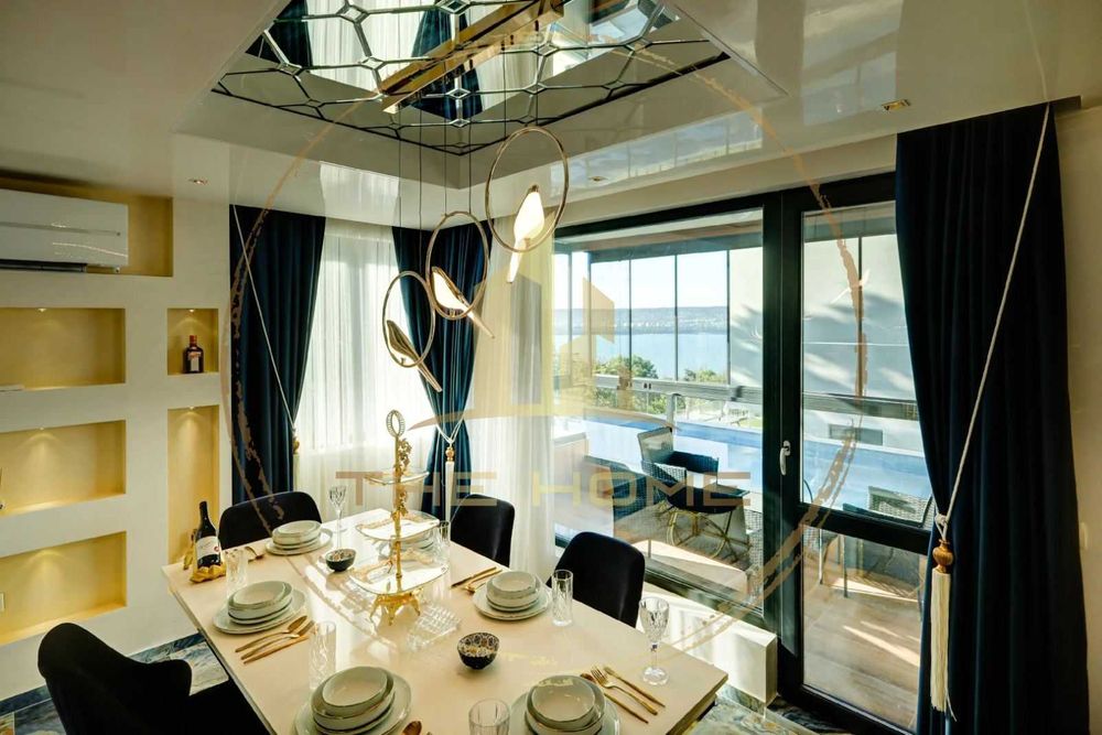 Дава се под наем Тристаен апартамент в Варна, Кайсиева градина - 150 кв.м за 1196.97 € - Снимка #1