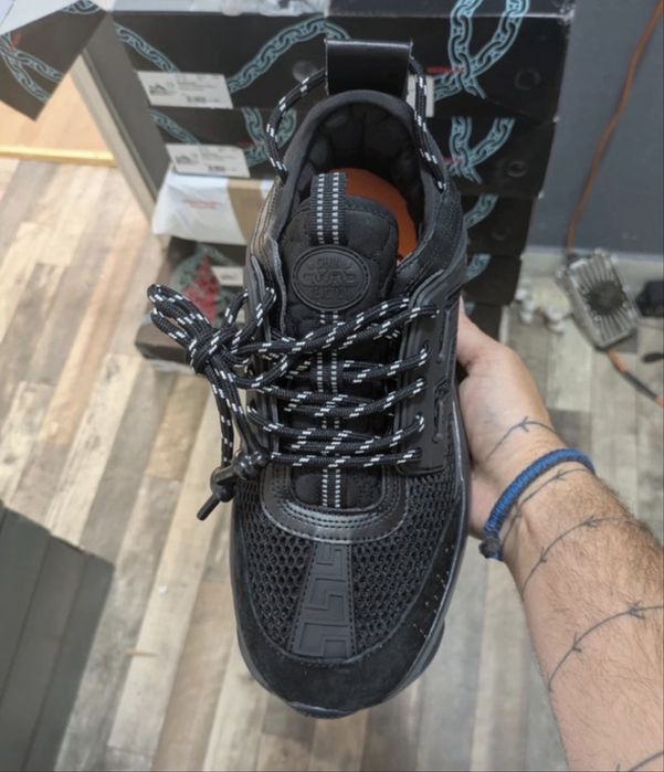 Versace chain reaction