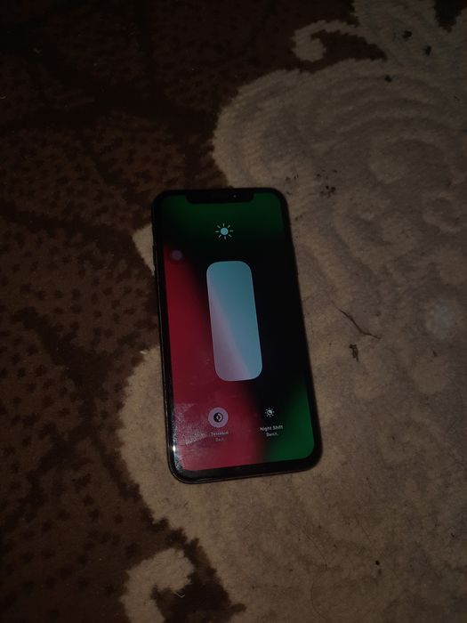 iPhone X sotiladu