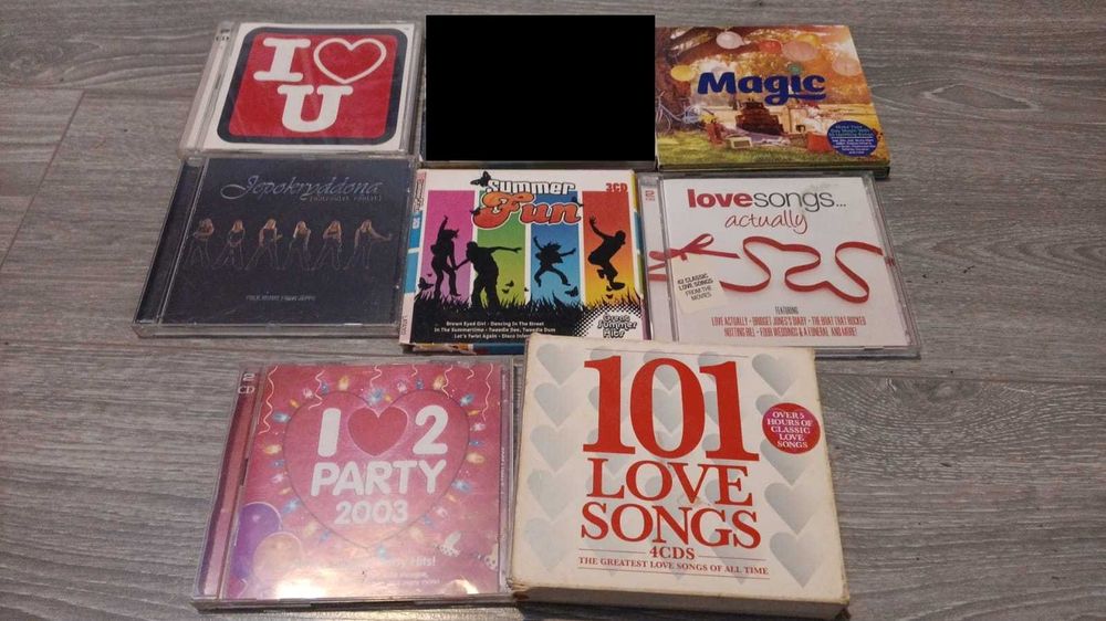 lot 12 CD-uri cu muzica, cele mai multe mix-uri