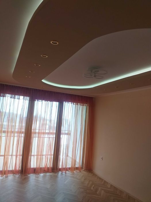 Продава се Офис в Варна, Базар Левски - 120 кв.м за 2500 €/кв.м - Снимка #12