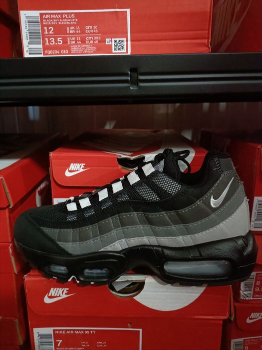 Nike Air Max 95 номер 40