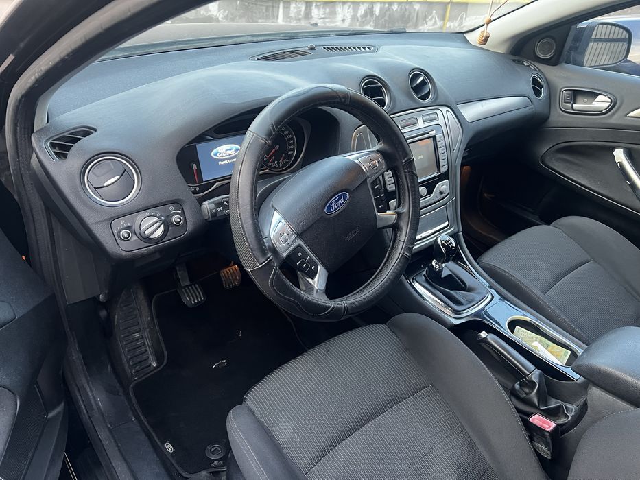 Ford Mondeo 2.0 TDCi 140CP 2010/ stare foarte buna