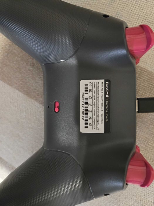 ЧИСТО НОВ Геймърски Контролер EasySMX X05  PC, Nintendo Switch,
