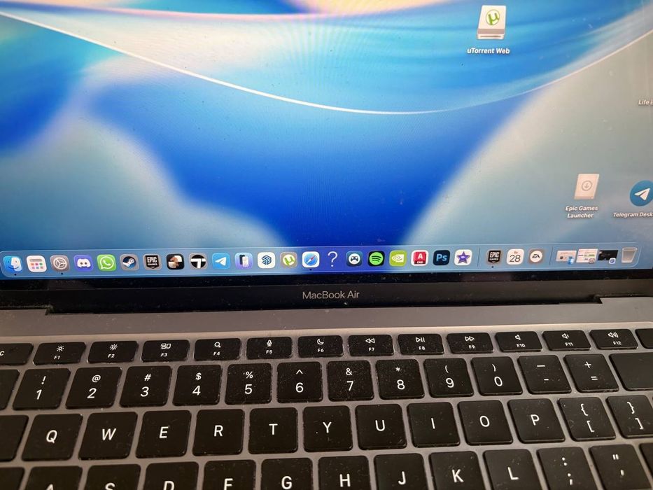 MacBook Air M1 13-inch