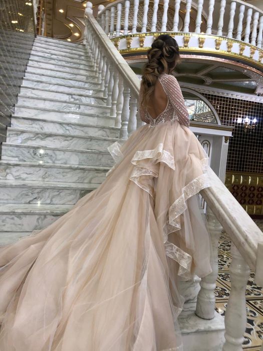 Продам шикарное платье на узату/свадьбу