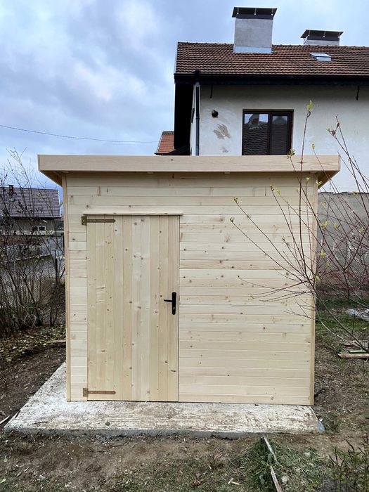 Градинска къща, къща за инструменти, барака за инструменти