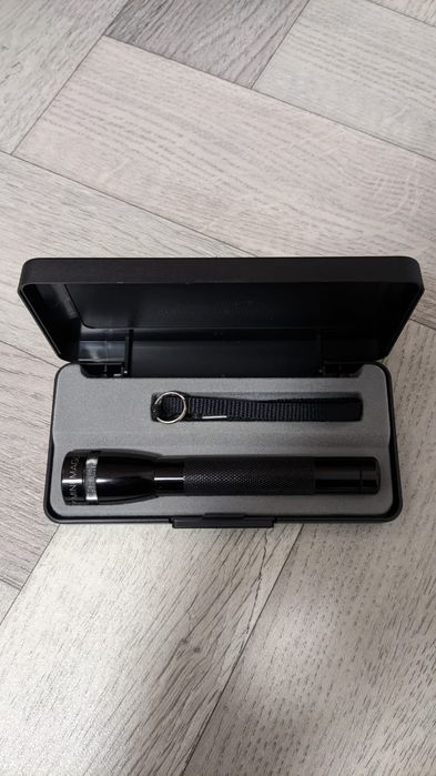 Фонарь Mini Maglite 2AA