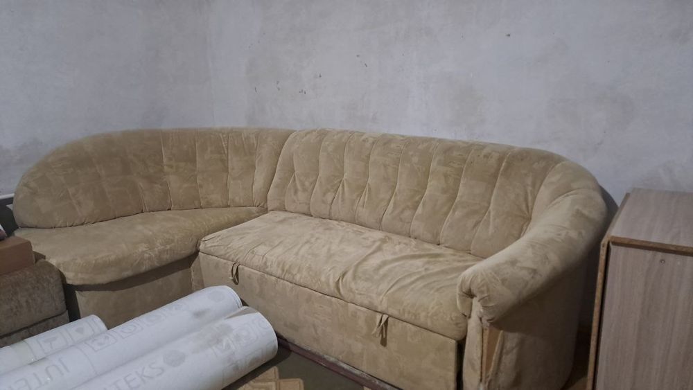 Отдам даром диван