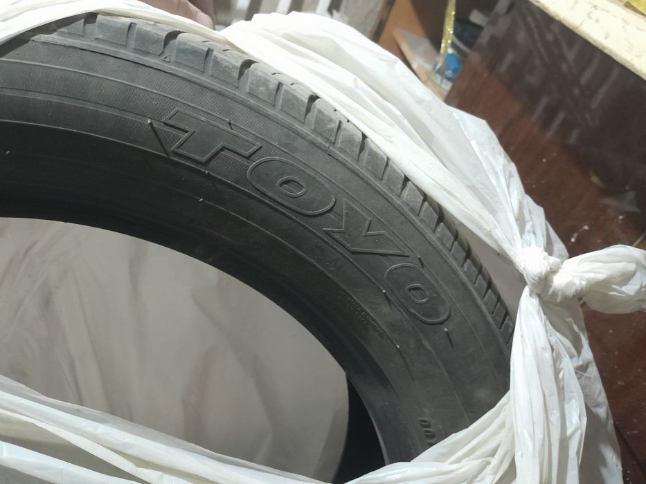 Продаю шину почти новые