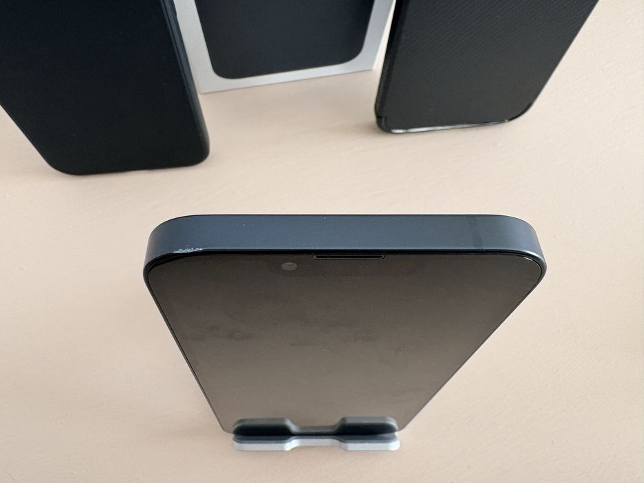 Apple iPhone 13 - 128GB, Midnight Black