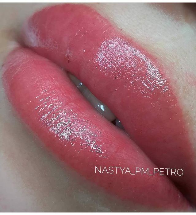 Татуаж бровей век губ