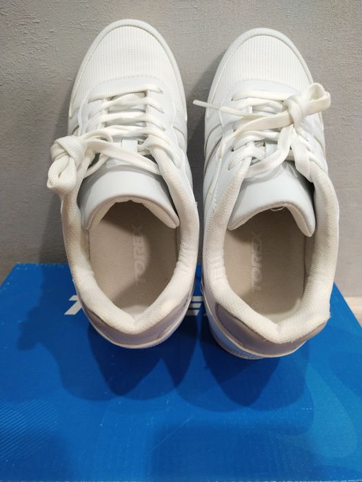 Продаю, кеды 36р-р 5900тг