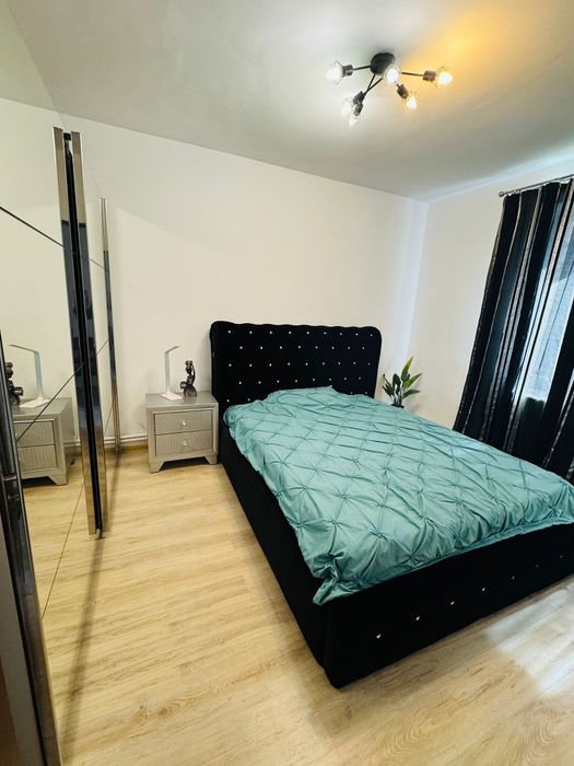 Închiriez apartament Bulevardul Castanilor