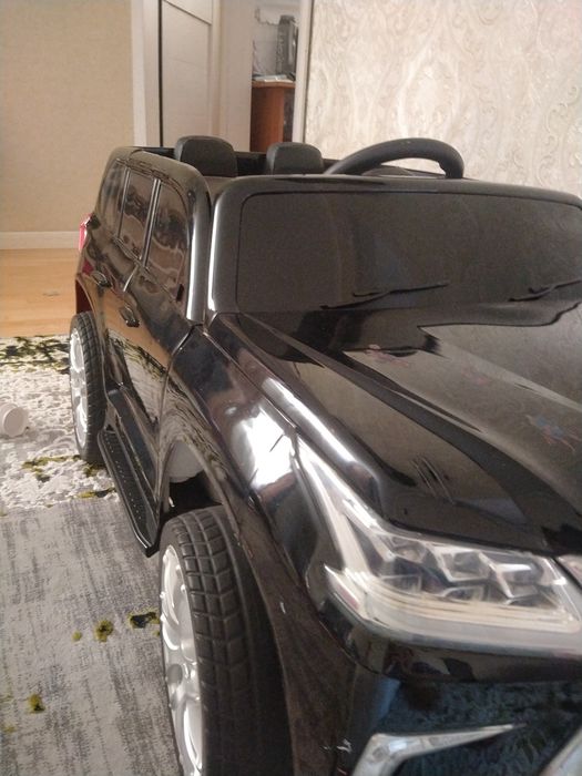 Детская машина совсем новая