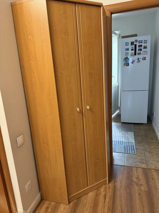 Продам угловой шкаф