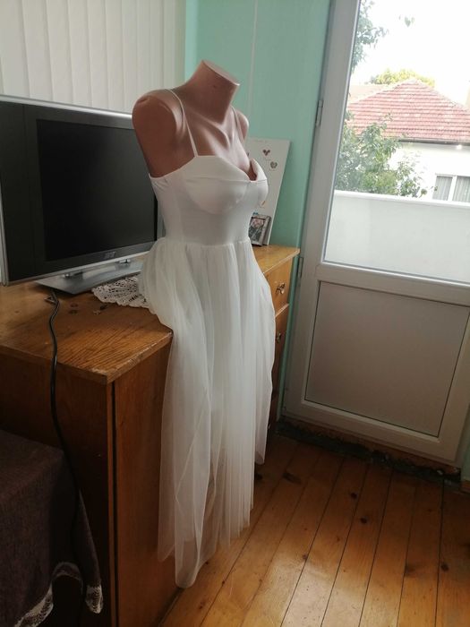 Бяла рокля с тюл, Л размер