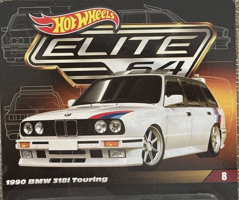 Hot Wheels Elite 64 BMW 318i Touring an 1990 macheta auto scara 1:64
