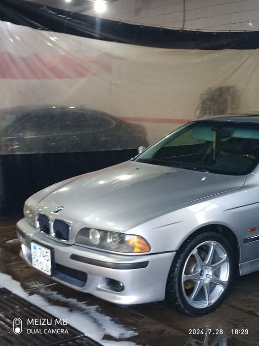Продам BMW 528i 1997