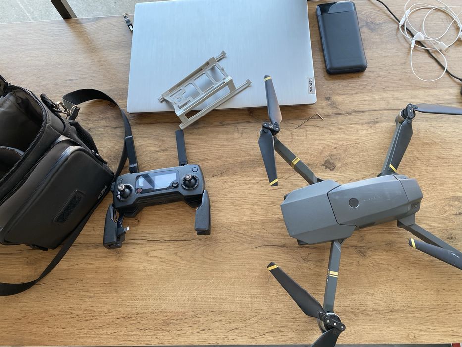 дрон DJI MAVIC pro
