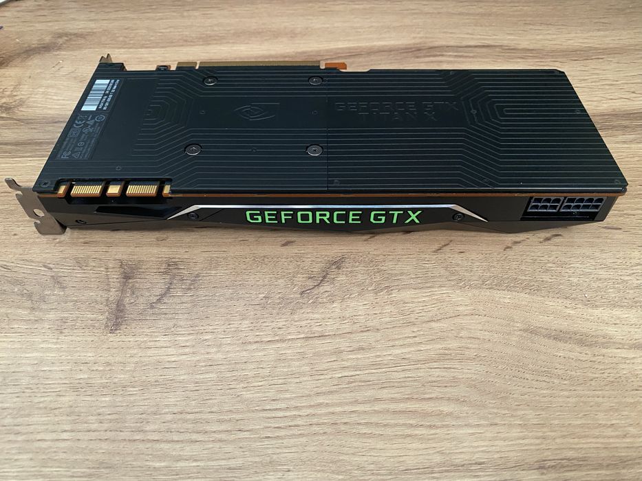 Продам Nvidia GeForce GTX Titan Xp 12GB