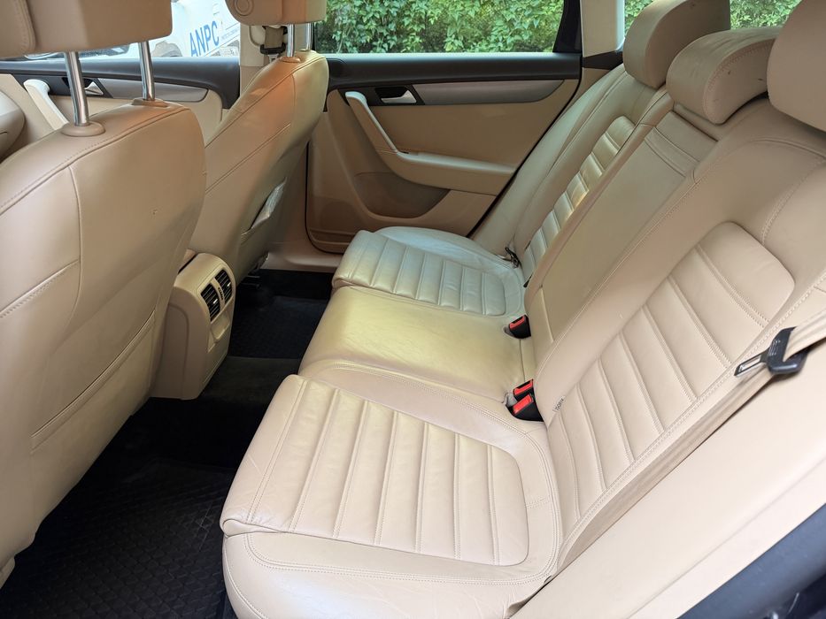 VW Passat B7 / 2012 / 2.0 TDI / 4motion / 170 CP / DSG / Led / Xenon / Camera