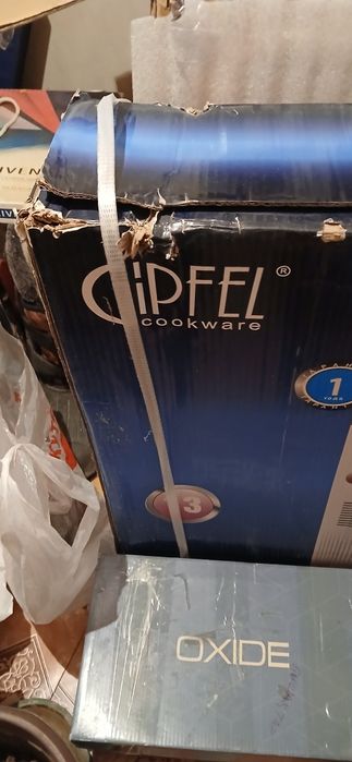 Масляный обогреватель. 12 секции. В упаковке.